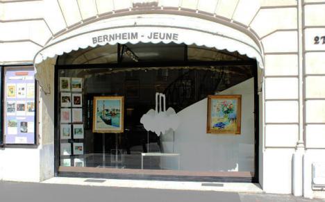 La vitrine de la galerie Bernheim-Jeune, au 27 de l'avenue Matignon