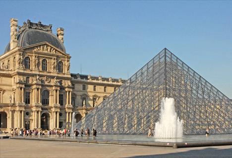 Le Musée du Louvre. © Jean-Pierre Dalbéra, 2010, CC BY 2.0.