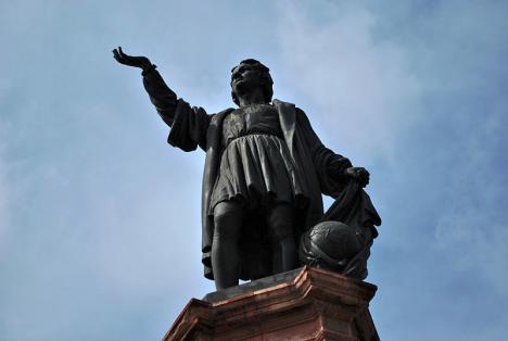 Statue de Christophe Colomb à Mexico. © Photo ProtoplasmaKid, 2013, CC BY-SA 4.0