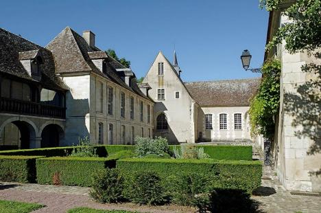 Le Musée de l'Hospice Saint-Roch est installé en partie dans l'ancien Hôtel-Dieu d'Issoudun. © Daniel Jolivet, 2017, CC BY 2.0