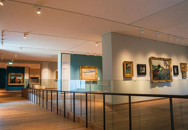 Nouvelles salles consacrées à l'art écossais dans la Galerie national d'Ecosse. © Campbell Donaldson / Ralia Media