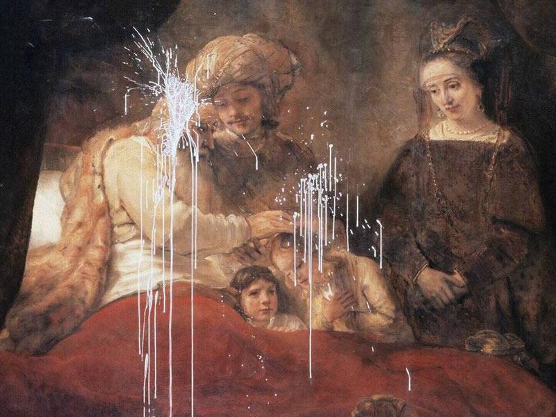 La Bénédiction des fils de Joseph par Jacob de Rembrandt, détériorée par Hans-Joachim Bohlmann en 1977 à Kassel. © Arte