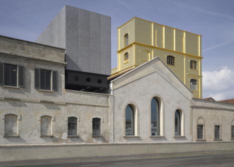 La nouvelle Tour de la Fondation Prada réalisée par Rem Koolhaas, Milan, Italie  