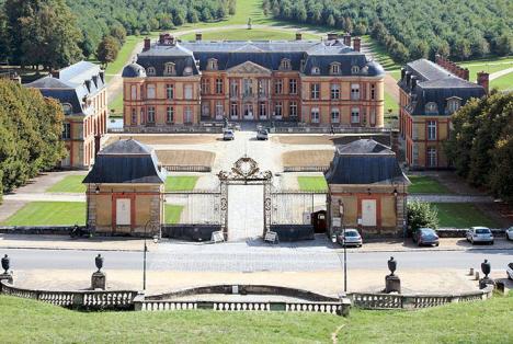 Château de Dampierre - Photo Lionel Allorge - CC BY-SA 3.0