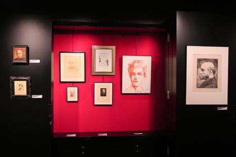 Vue de l'exposition "Rimbaud // Verlaine. Parallèlement" au musée Arthur Rimbaud, Charleville-Mézières.