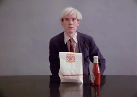 Extrait de la vidéo <em>#EatLikeAndy The Whole Whopper</em>, publicité de Burger King pour le Superbowl 2019