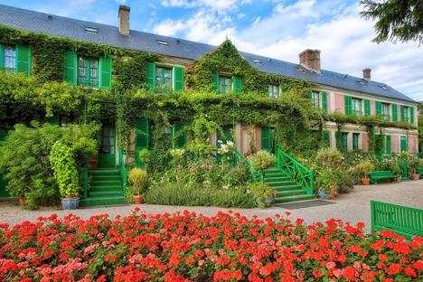 La Maison de Claude Monet à Giverny vue du Clos Normand - Photo Fondation Monet