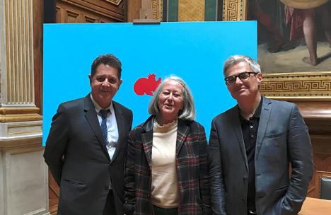 Cérémonie en hommage à Sylvie Fanchon, avec de gauche à droite, Jean de Loisy, Sylvie Fanchon et Pierre Alferi. © Photo Beaux-Arts de Paris.
