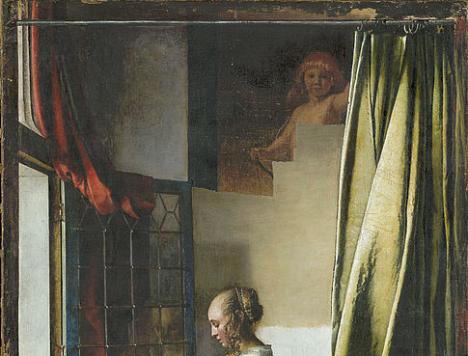 Détail de la restauration de La liseuse à la fenêtre de Johannes Vermeer montrant le cupidon