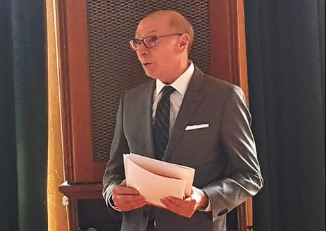 Gérard Sousi pendant son allocution de remerciements lors de la cérémonie des David de l'expertise, le 19 juin 2019 © Photo Institut Art et Droit