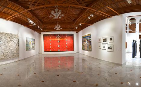 Vue de l'exposition "Prête moi ton rêve" à la Villa d'Anfa, 2019. © Photo F. Maazouz.