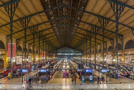 Intérieur de la Gare du Nord. © Photo Diliff, 2014, CC BY-SA 3.0.