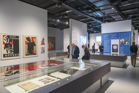 Vue de l’exposition sur le design du IIIe Reich, 2019. © Photo Design Museum Den Bosch
