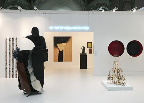 Le stand de la galerie kamel mennour à la Fiac 2019 © Photo LudoSane