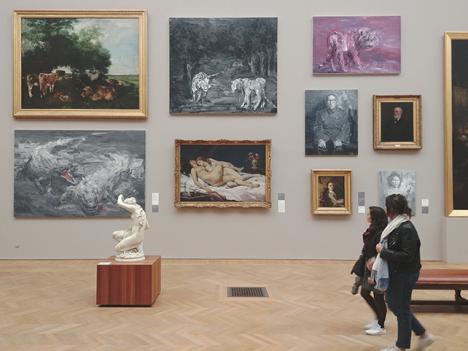 Yan Pei-Ming aux côtés de Courbet, musée du Petit Palais à Paris © Photo LudoSane pour Le Journal des Arts