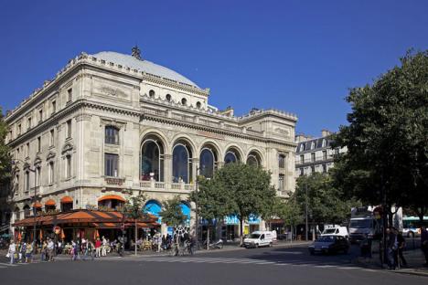 Le théâtre du Châtelet à Paris. © Photo Jean-Marie Hullot, 2010, CC BY-SA 2.0.