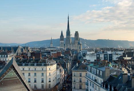 Vue de Rouen avec la cathédrale en arrière plan. © Photo Frédéric Bisson, 2016, CC BY 2.0