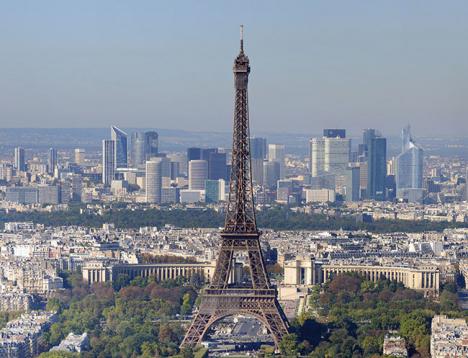 La Tour Eiffel et le Champ de Mars. © Photo Wladyslaw, 2010, CC BY 3.0.