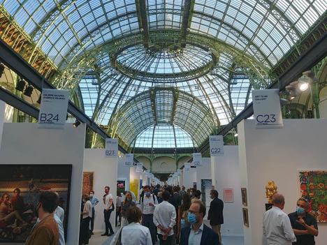 Art Paris lors du vernissage professionnel le 9 septembre 2020 © Photo LudoSane / Le Journal des Arts