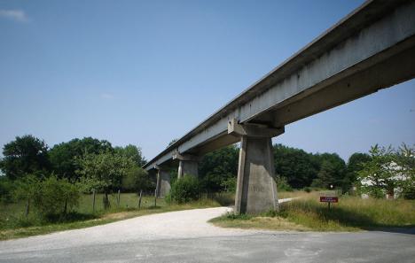 L'aérotrain à Saran dans le Loiret. © ryanblu, 2006, domaine public