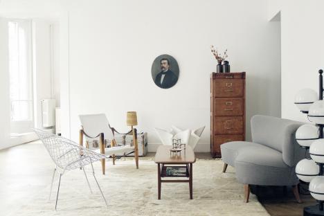 Salon reconstitué à partir de meubles disponibles à la vente sur le site Selency. © Selency