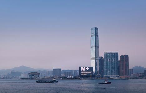 Le musée M+ vu puis Victoria Harbour. © Virgile Simon Bertrand/Herzog & de Meuron