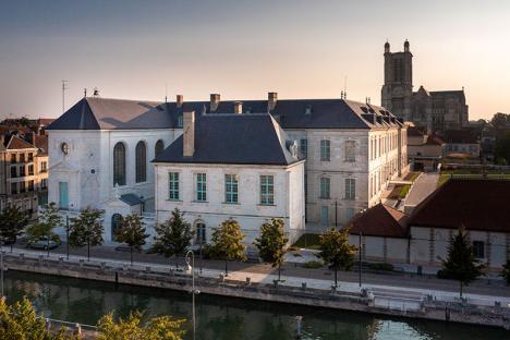 Aile ouest de l'Hôtel-Dieu à Troyes. © Studio OG