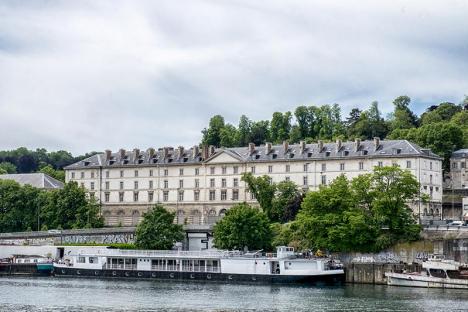 La caserne Sully à Saint-Cloud accueillera le Musée du Grand Siècle. © CD92 / Willy Labre