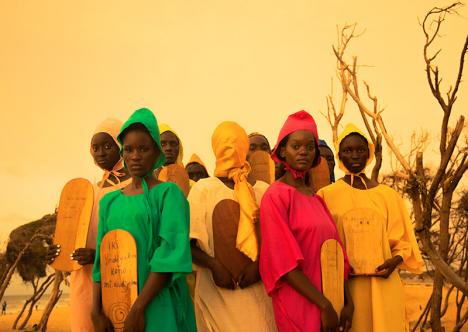 Atelier Ndokette, Ndokette Session, Untitled 7, 2019, photographie, impression sur papier d'archive Hahnemühle, PhotoRag 308g. © Atelier Ndokette