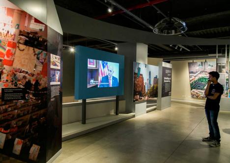 le 9/11 Tribute Museum à New York, section sur la reconstruction et le souvenir. © 9/11 Tribute Museum