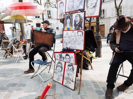 Artistes de la place du Tertre à Montmartre. © Armand, 2019, CC BY 2.0