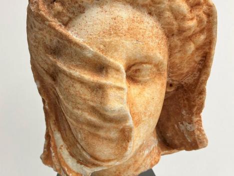 Buste de femme voilée, c. -350 avant J.-C. © Manhattan District Attorney’s Office