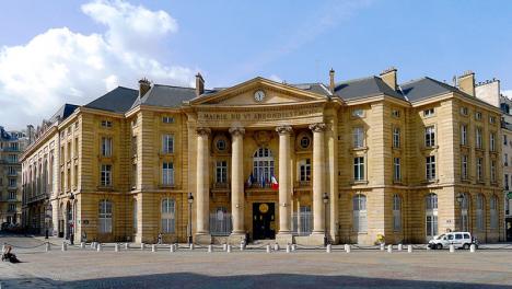 Mairie du Ve arrondissement de Paris. © Mbzt, 2011, CC BY 3.0