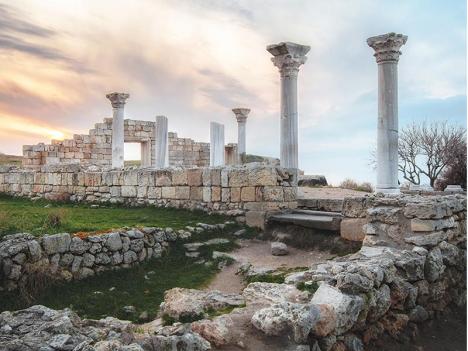 Ruines de la Chérsonèse Taurique, ancienne cité grecque située aujourd'hui en Crimée. © Viktoriia Rogovenko, 2014, CC BY-SA 4.0