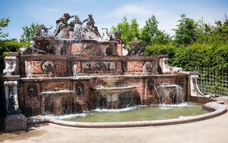 Le Buffet d’eau au Grand Trianon avant restauration. © Château de Versailles / Christian Milet, 2012