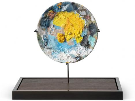 Une des quatre palettes conservées de Francis Bacon qu'il a utilisée dans son atelier à Paris, au 14 rue Birague, près de la place des Vosges. Vente de la collection Majid Boustany, 24 octobre 2022 © Sotheby's Paris