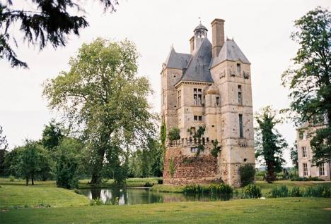 Château d'Aubry-en-Exmes dans l'Orne. © Airbnb / Marine Brusson