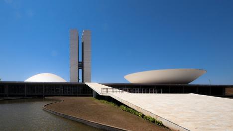 Le congrès national construit par Oscar Niemeyer (1907-2012) et inauguré en 1960 à Brasília.  © Renatolaky, Pixabay License
