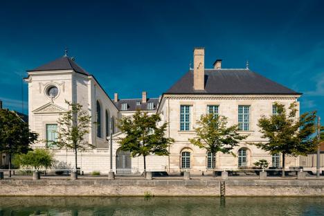 La Cité du Vitrail installée dans l’Hôtel-Dieu-le-Comte à Troyes © Studio OG