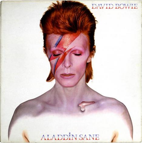 L'album de David Bowie Aladdin Sane, sorti en 1973. Design par Duffy & Philo. © V&A Collection