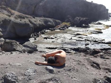 Performance nomade géante réalisée en 2022 par Annabel Guérédrat et Henri Tauliaut, inventeurs de la planète Coccoloba, dans le cadre du programme Mondes nouveaux. © Annabel Guérédrat et Henri Tauliaut