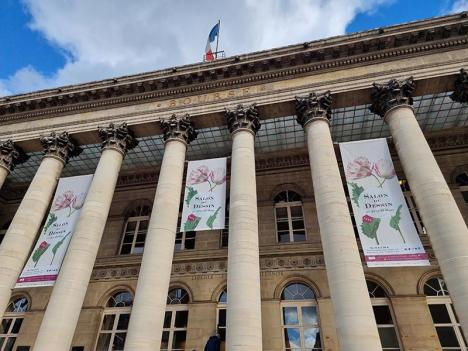 Entrée du Salon du dessin 2023 au Palais Brongniart. © Photo Clotilde Bednarek pour LeJournaldesArts.fr