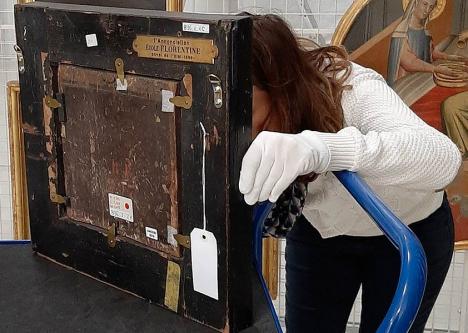 Récolement d'un tableau de l'école florentine. © Ministère de la Culture