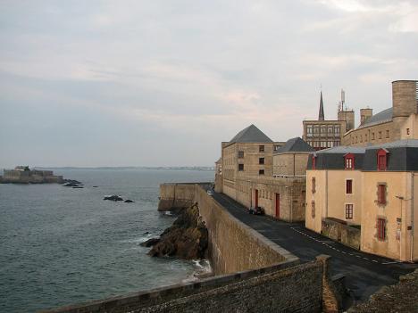 Ancienne école nationale maritime de Saint-Malo. © TCY, 2007, CC BY-SA 3.0
