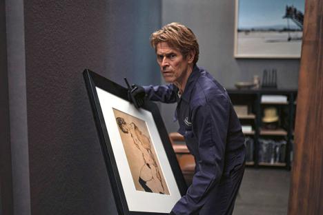 Willem Dafoe dans le film Inside de Vasilis Katsoupis © Photo Wolfgang Ennenbach / Focus Features, 2023