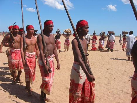 Fitampoha, cérémonie du souvenir des rois Sakalava qui a lieu tous les 10 ans depuis 1904 et tous les 5 ans depuis 1988 à Madagascar. © Chazan-Gillig / Open edition journals