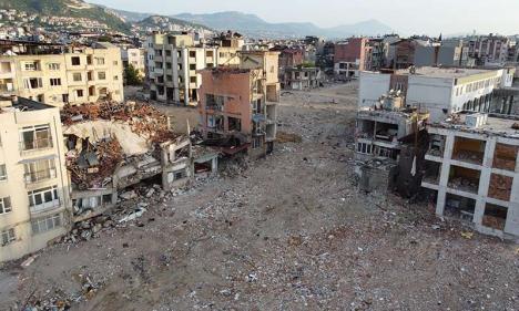 La ville d'Antakya dans la province d'Hatay, en ruine après le séisme qui a frappé la Turquie en février dernier. © Orhan Erkilic / VOA.