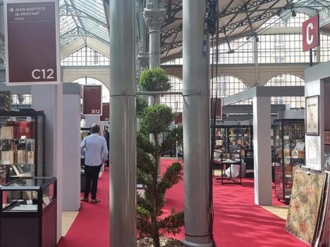 Le Salon du Livre rare & des Arts graphiques au Carreau du Temple © Photo Clotilde Bednarek pour LeJournaldesArts.fr, le 13 juin 2024