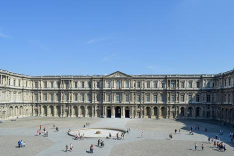 La Cour Carrée du Louvre © Arunkumar Vijayan, 2019