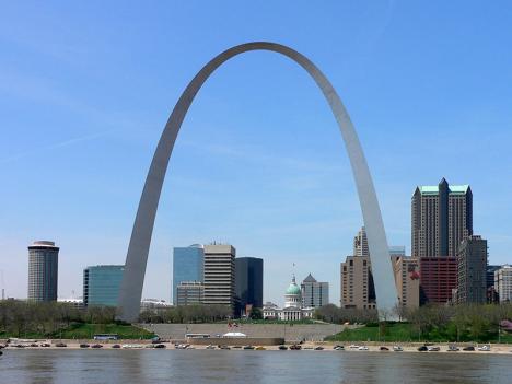 La Gateway Arch à Saint-Louis, Missouri, États-Unis. © Bev Sykes, 2005, CC BY 2.0